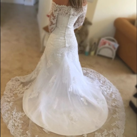 Wedding dress