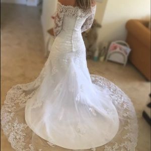Wedding dress