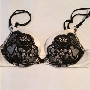 Victoria's Secret Very Sexy Push-up bra