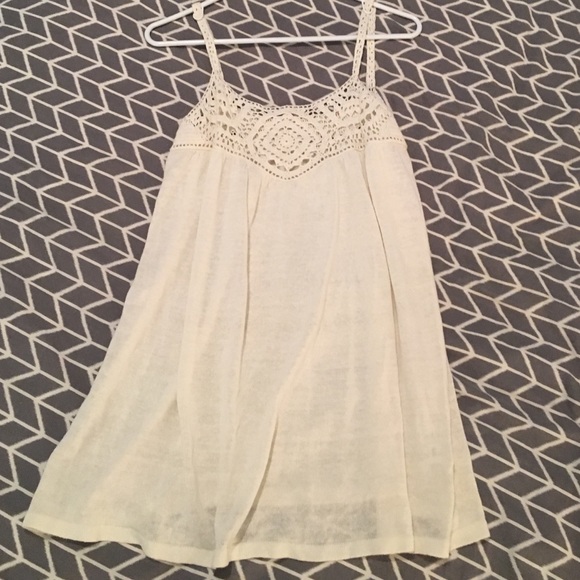 100% linen Banana Republic flowy tank top.
