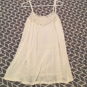 100% linen Banana Republic flowy tank top.