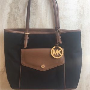 Michael Kors tote