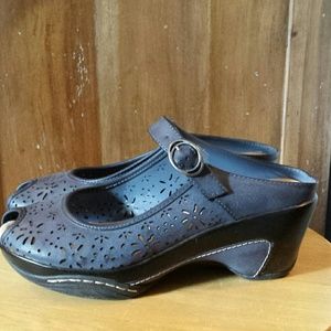 Blue open toe slide wedge sz 8