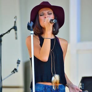 Meet your Posher, Tori