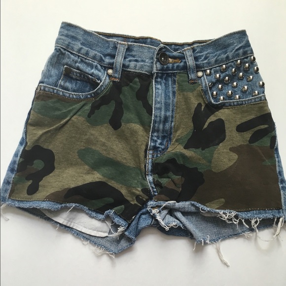 Camo Short
