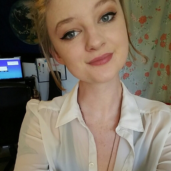 Meet your Posher, Hannah