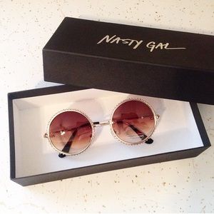 Nasty Gal Round Sunglasses