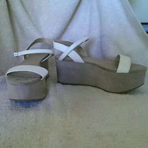 Sexy white platform sandals w/ ankle strap size 7