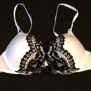 Victoria's Secret Miraculous Plunge bra