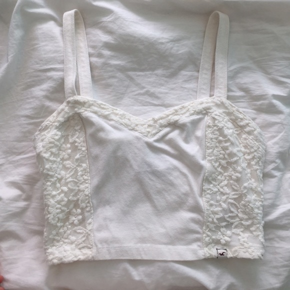HOLLISTER white crop top