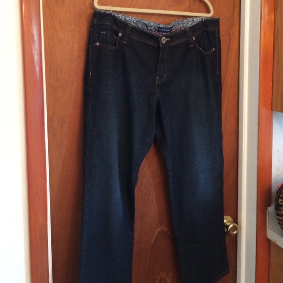 📢LAST CALL-PRICE FIRM Avenue Plus Jeans 18 avg