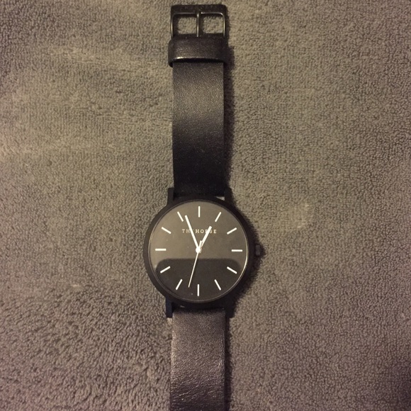 The Horse all black watch