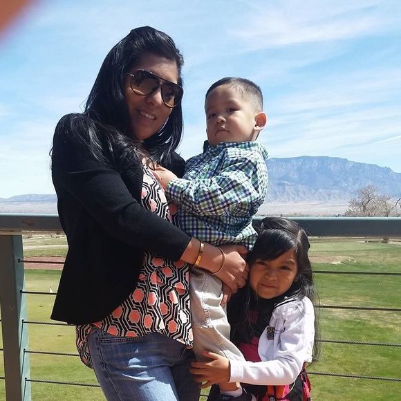 Meet your Posher, Leora