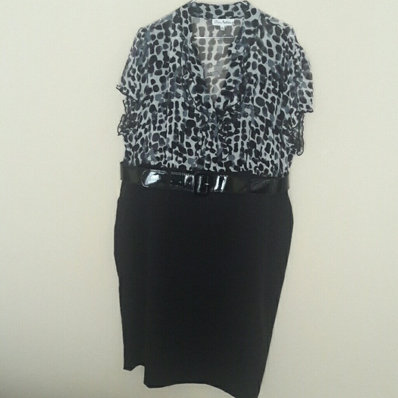 Leopard design sheer top / black skirt dress