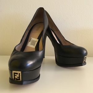 Fendi Black Pumps