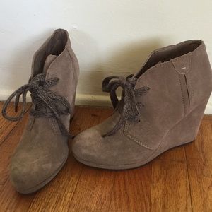 Dolce Vita Suede Lace Up Bootie
