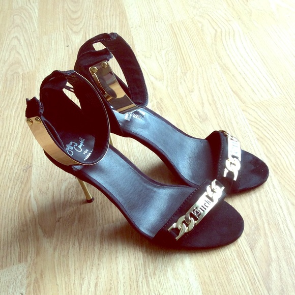 Karmaloop Jeffrey Campbell Gold Chain size 9