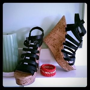 Candies wedge sandal, black w/silver
