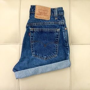 Levi's Cuffed High Waisted Shorts