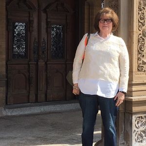 Meet your Posher, Loretta