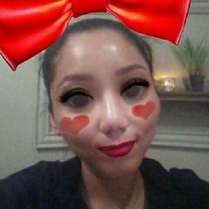 Meet your Posher, Cynthia