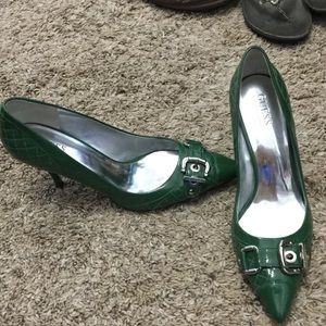 Guess green heals
