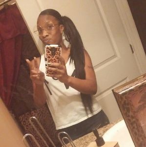 Meet your Posher, Stephanie