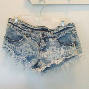 Billabong laneway shorts