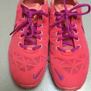 Coral Nike free's