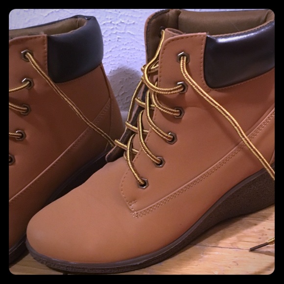 Boots - Picture 1 of 2