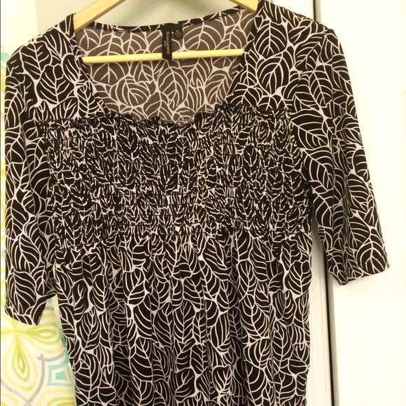 stretchy smocked brown and ivory leaf elbow length