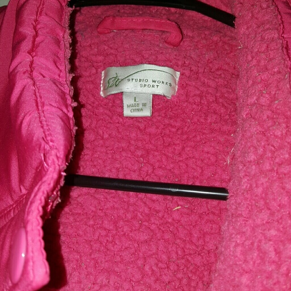 Vest - Picture 2 of 3