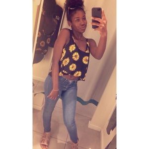 Meet your Posher, Tiara