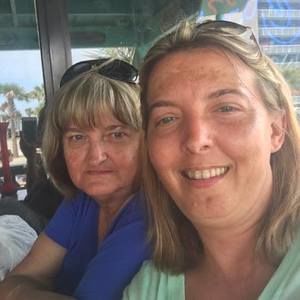 Meet your Posher, Pamila