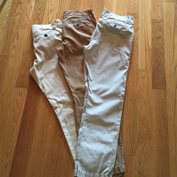 Three pairs of men's Khakis