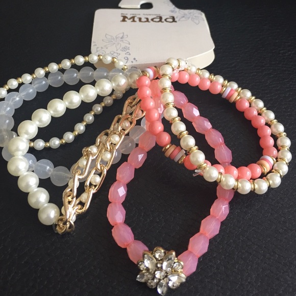 Bracelet set. - Picture 2 of 3