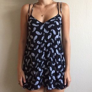 BRANDY MELVILLE paisley dress