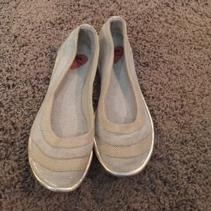 Gold flats in good condition