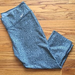 💥HOLD💥 Nike Legend 2.0 Dri-Fit Workout Leggings