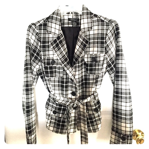 Jackets & Blazers - ✨FLASH Sale✨😉Plaid tailored blazer