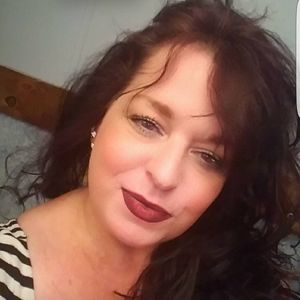 Meet your Posher, Lynette