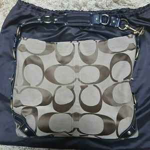 Coach Brown Hobo Signature Excellent Condition😄