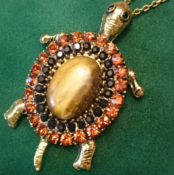 Tiger eye turtle pendant necklace cinnamon stones