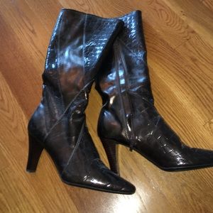 Women's boots - never worn