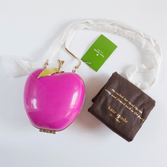 kate spade Handbags - ❗️SOLD❗️Kate Spade - Apple Clutch