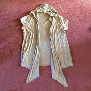 Gray New York & Co. Hooded short sleeve top