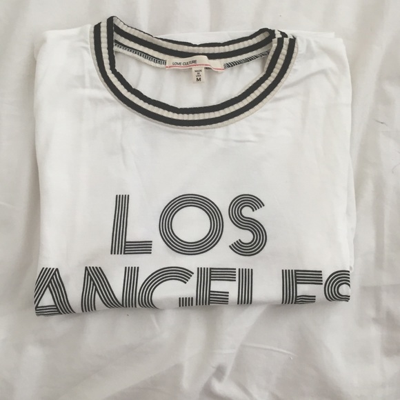 t-shirt - Picture 2 of 3