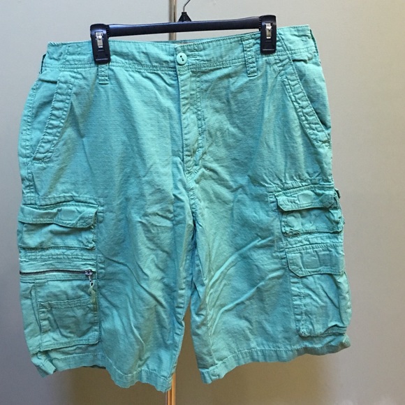 Men's cargo shorts