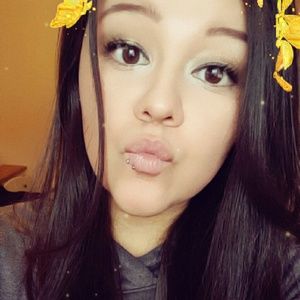 Meet your Posher, Alexandra