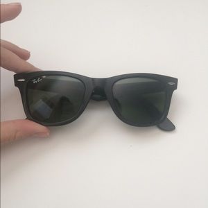 Classic Black Ray Ban Wayfarers